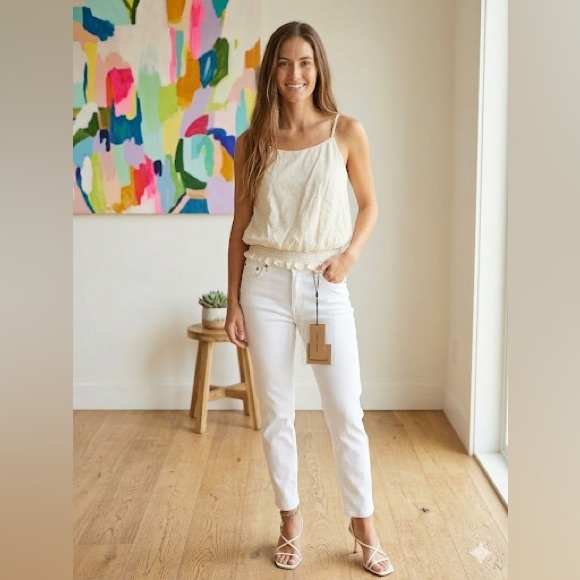 [Just In] Dance & Marvel Cream Blouse and White Pants NWT Size Large - Picture 2 of 8